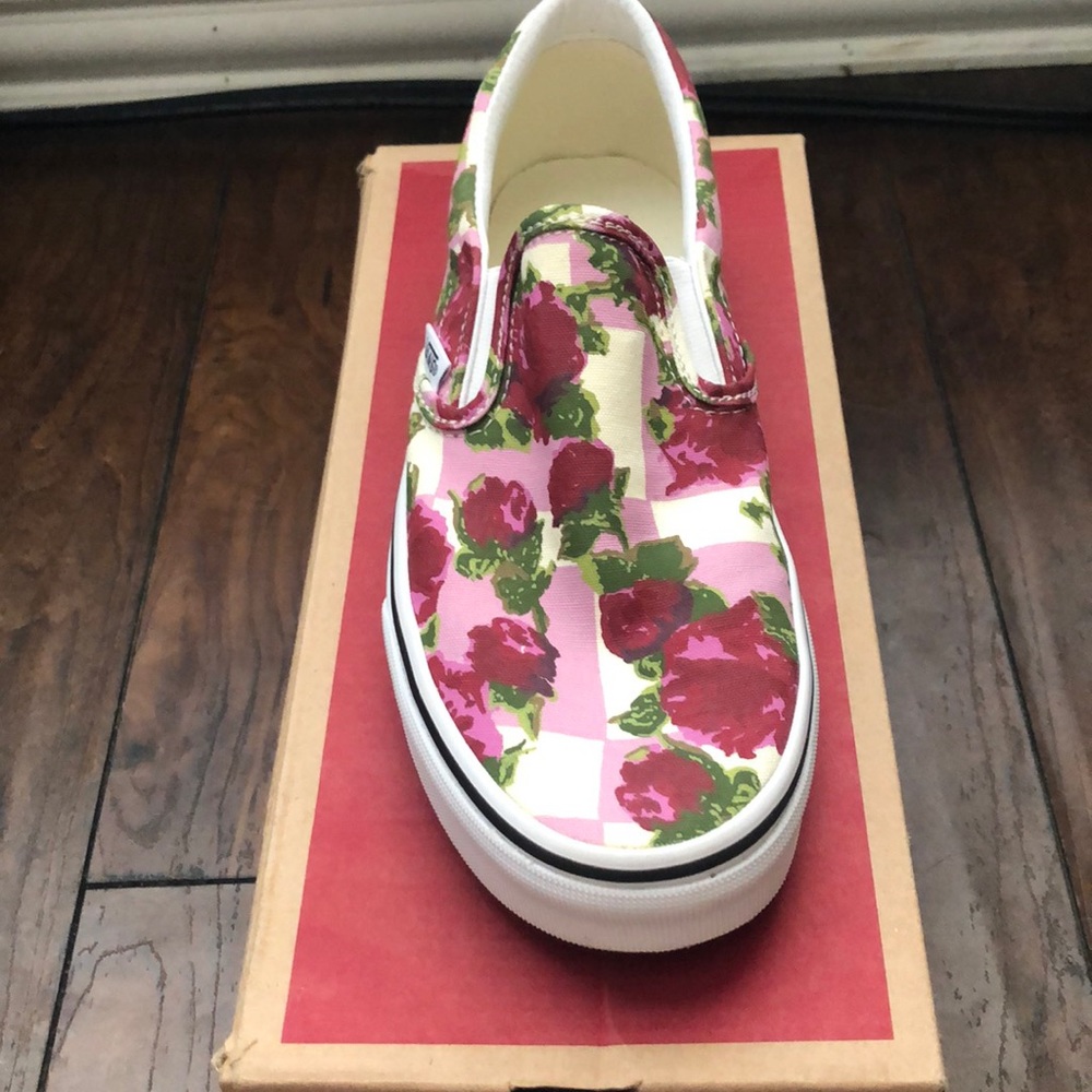 vans - Picture 2 of 3